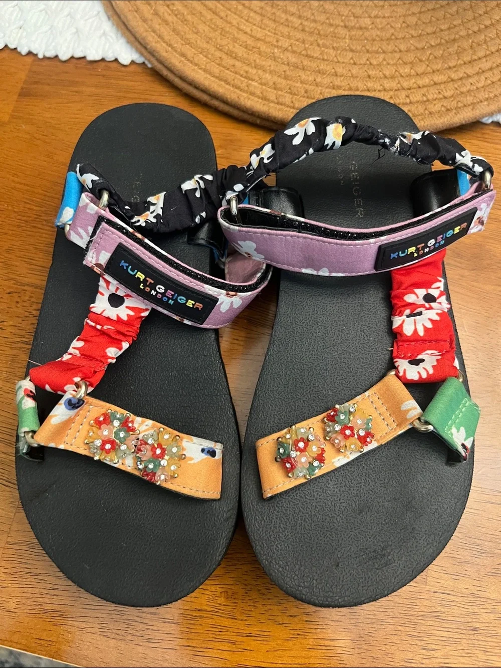 Kurt Geiger Orion Sz 2 Floral Strap Kids Sandals Black, Pink, Red Yellow Green